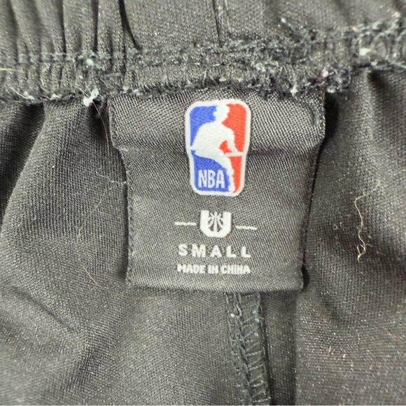 NBA Portland Trailblazers Shorts Men's Size Small Polyester - Picture 2 of 10